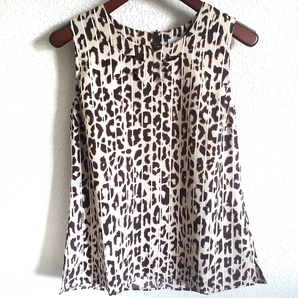 CAbi #3070 Ginger Leopard Print Sleeveless Top Medium